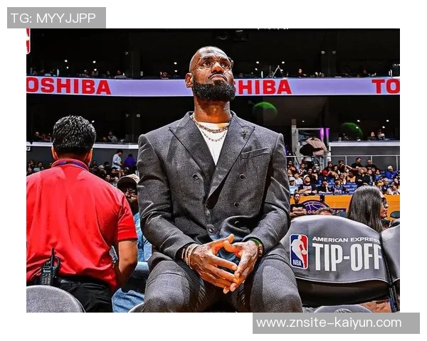 詹姆斯谈园区生活：团结一致的我们更有决心争夺总冠军